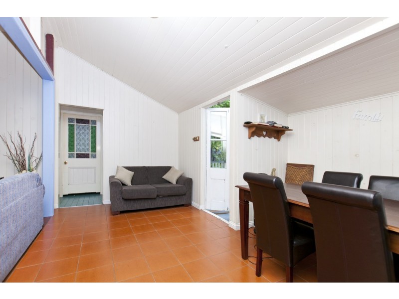 17 Mountjoy Terrace, Wynnum QLD 4178