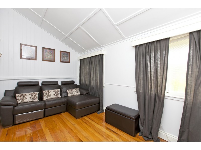 155 Mountjoy Terrace, Manly QLD 4179