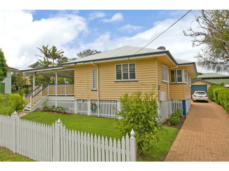 12 Radius Street, Wynnum QLD 4178