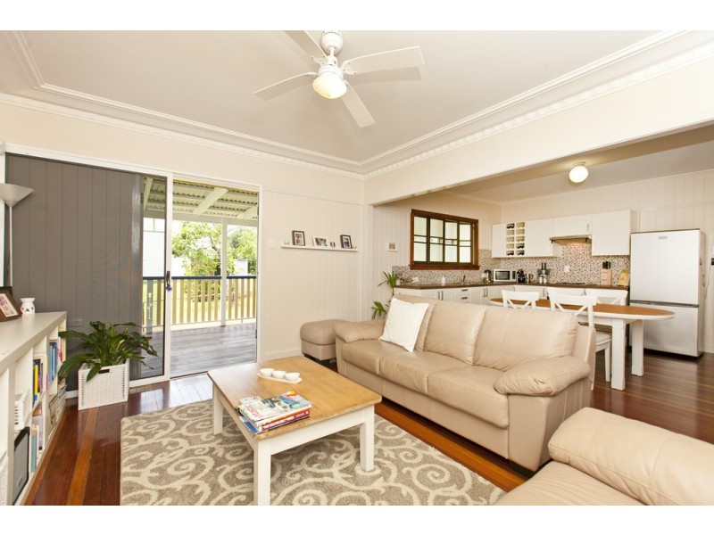 12 Radius Street, Wynnum QLD 4178