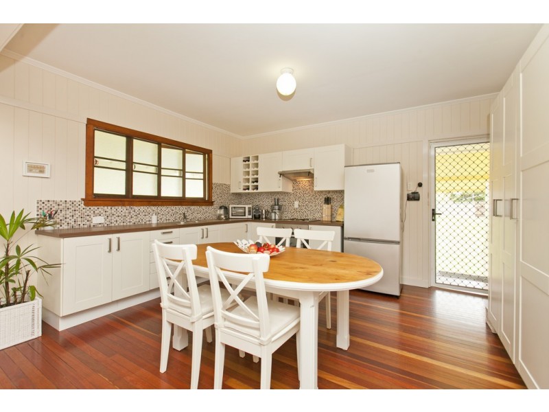 12 Radius Street, Wynnum QLD 4178