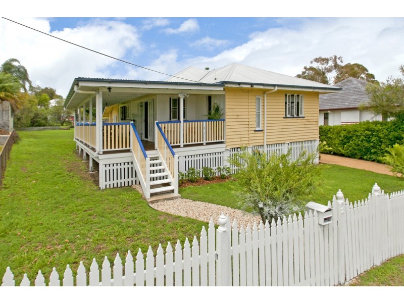 12 Radius Street, Wynnum QLD 4178