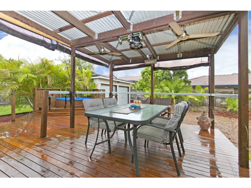 137 Worthing Street, Wynnum QLD 4178