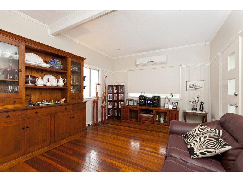 137 Worthing Street, Wynnum QLD 4178