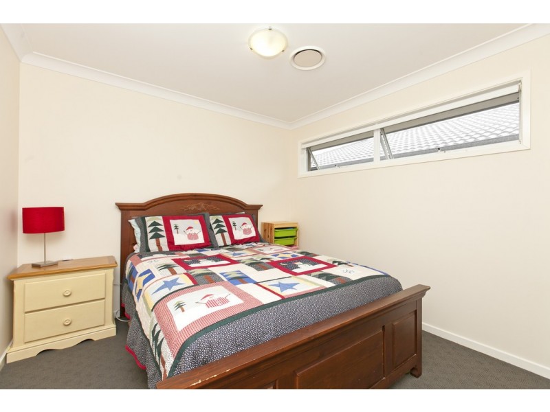 94 Worthing Street, Wynnum QLD 4178