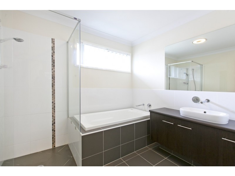 94 Worthing Street, Wynnum QLD 4178