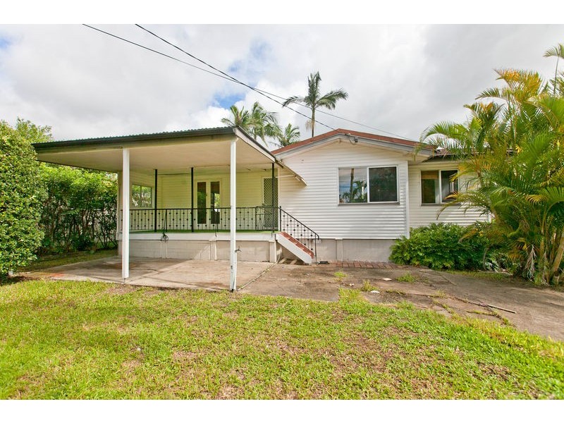 11 Cabanda Street, Wynnum West QLD 4178