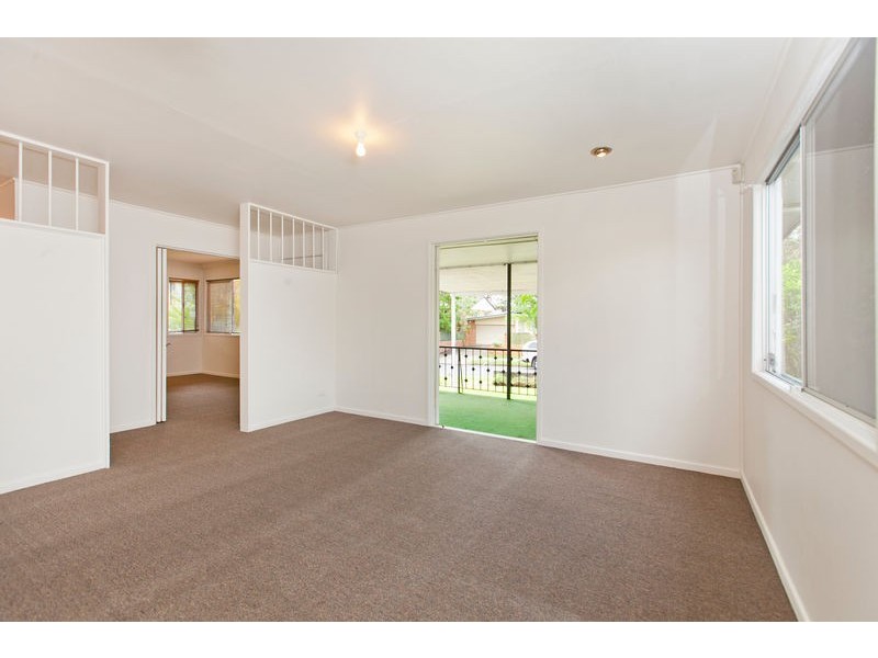 11 Cabanda Street, Wynnum West QLD 4178