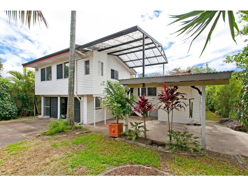 11 Cabanda Street, Wynnum West QLD 4178