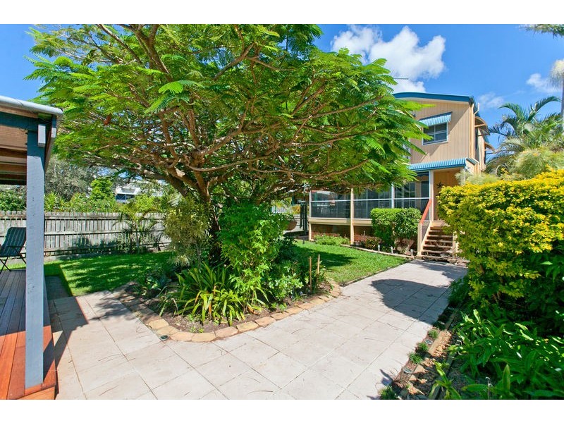 16 Grattan Terrace, Wynnum QLD 4178