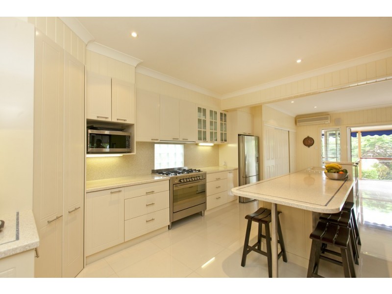 16 Grattan Terrace, Wynnum QLD 4178