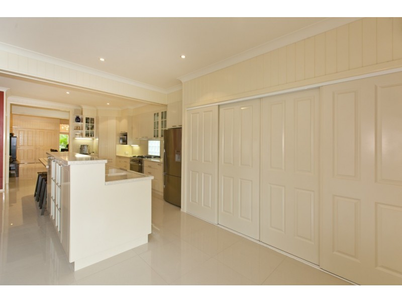 16 Grattan Terrace, Wynnum QLD 4178
