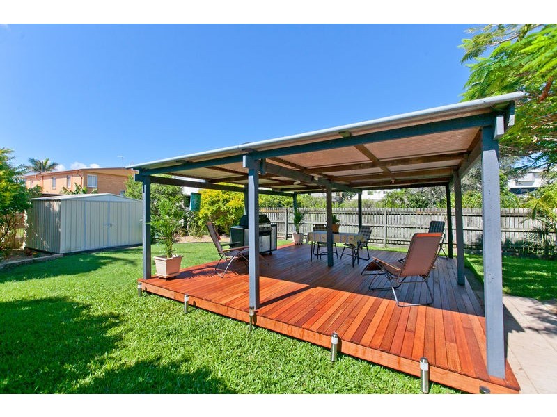 16 Grattan Terrace, Wynnum QLD 4178
