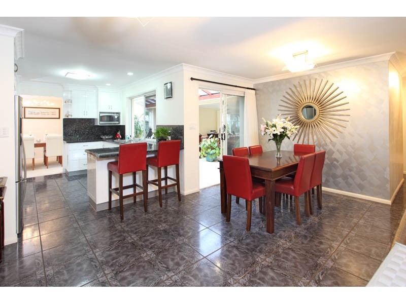 48 Duncan Street, Wynnum QLD 4178