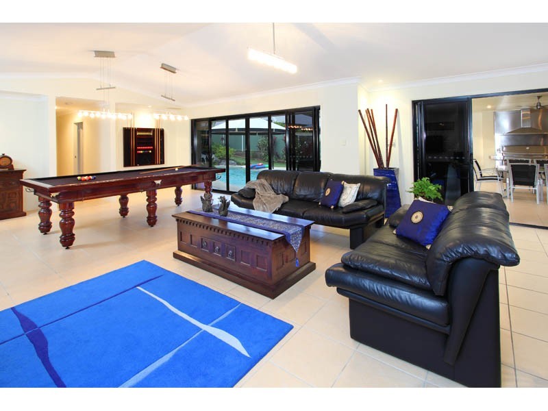 48 Duncan Street, Wynnum QLD 4178