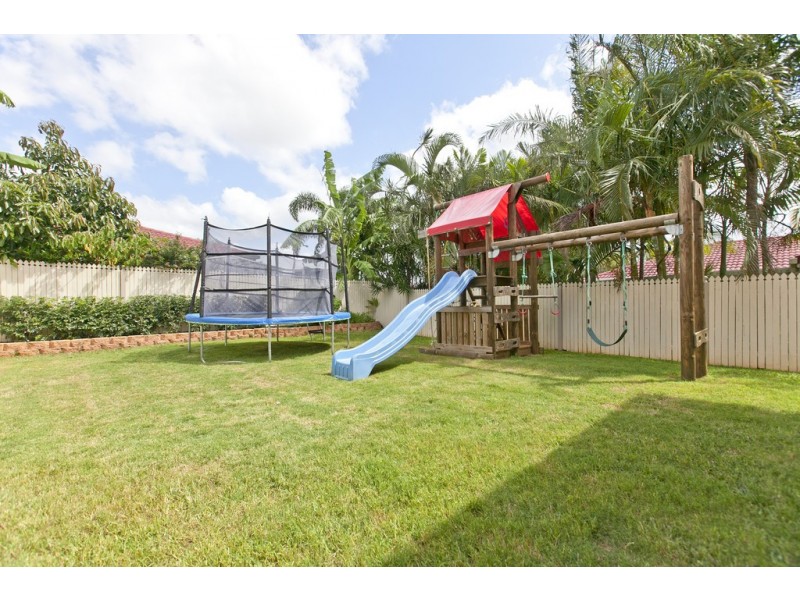 30 Trevally Crescent, Manly West QLD 4179