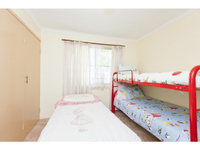 27 Perulpa Street, Coochiemudlo Island QLD 4184