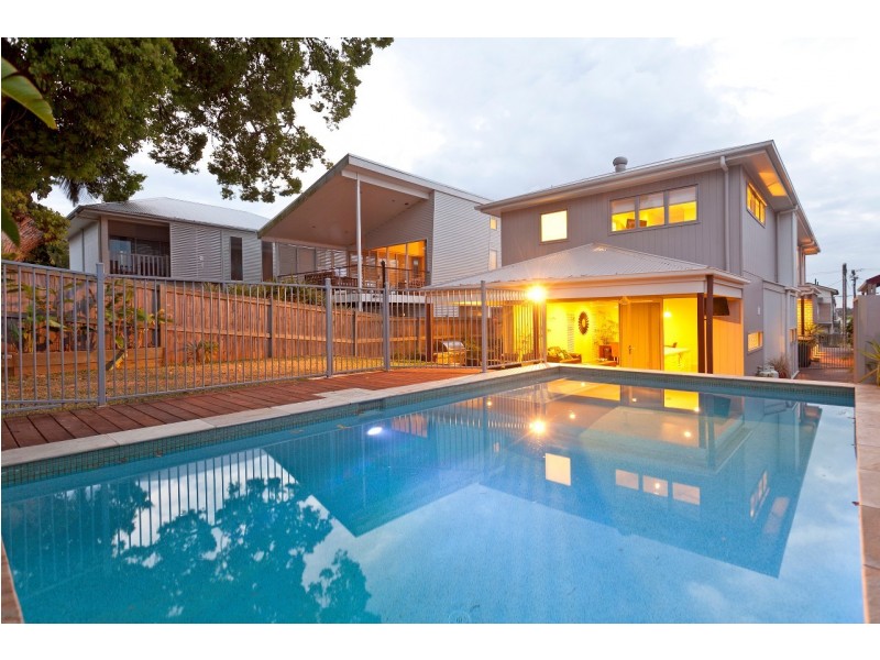 86 Cedar Street, Wynnum QLD 4178