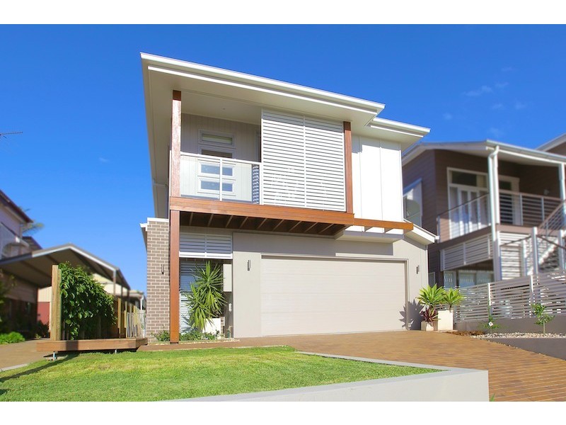 86 Cedar Street, Wynnum QLD 4178