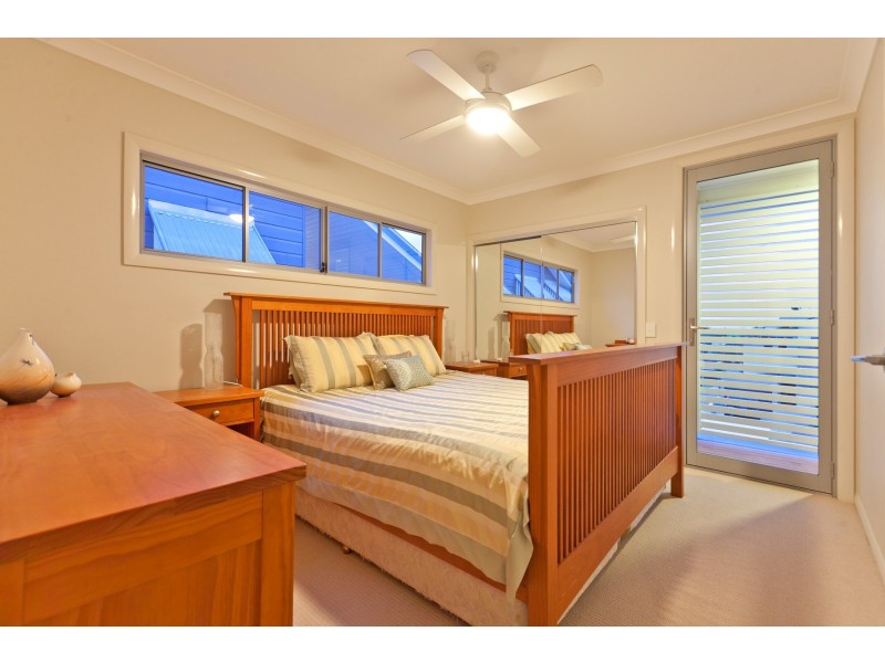 86 Cedar Street, Wynnum QLD 4178
