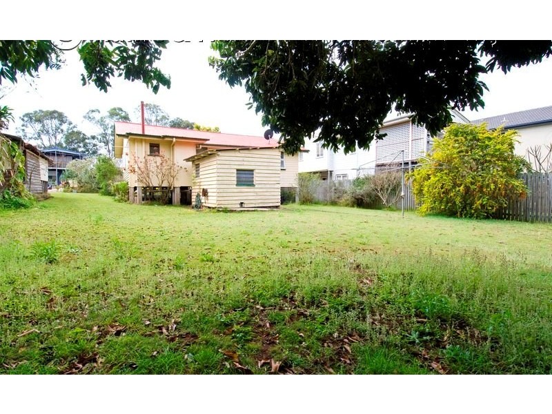 20 Outram Street, Lota QLD 4179