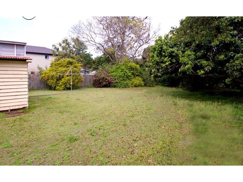 20 Outram Street, Lota QLD 4179