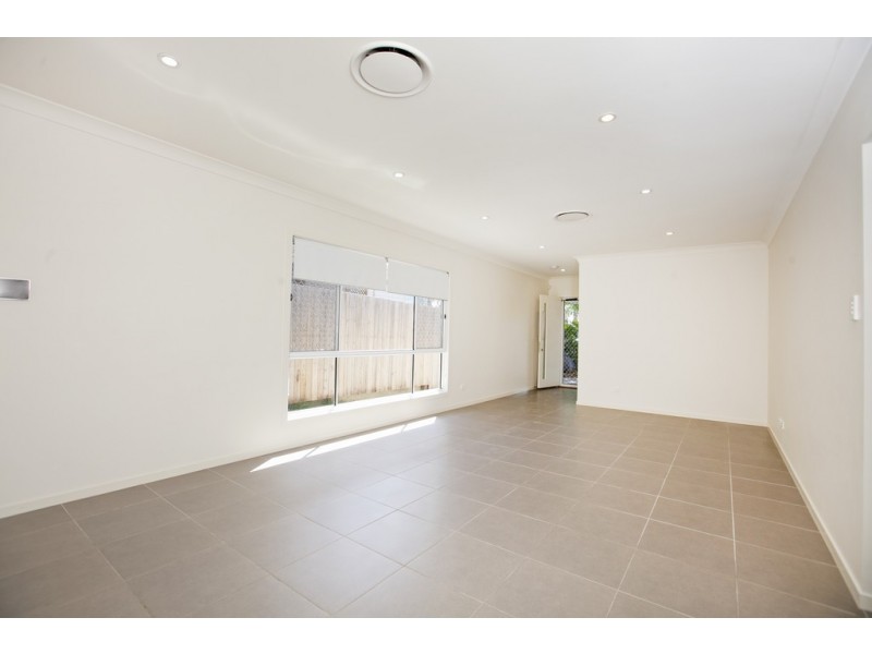 78 Hindes Street, Lota QLD 4179