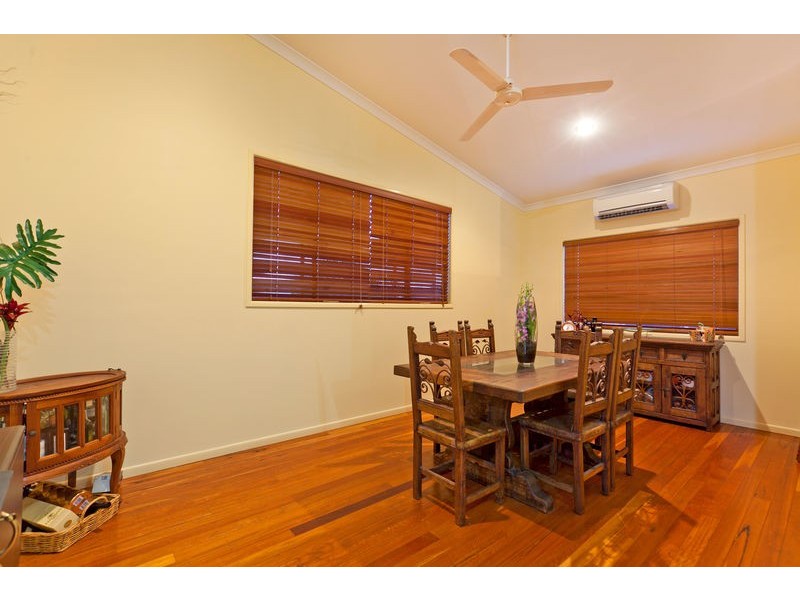 2 Macdonald Street, Lota QLD 4179