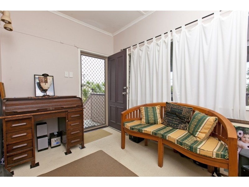 17 Chestnut Street, Wynnum QLD 4178