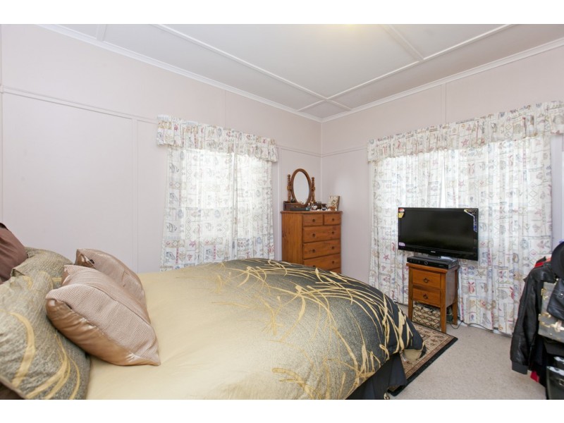 17 Chestnut Street, Wynnum QLD 4178