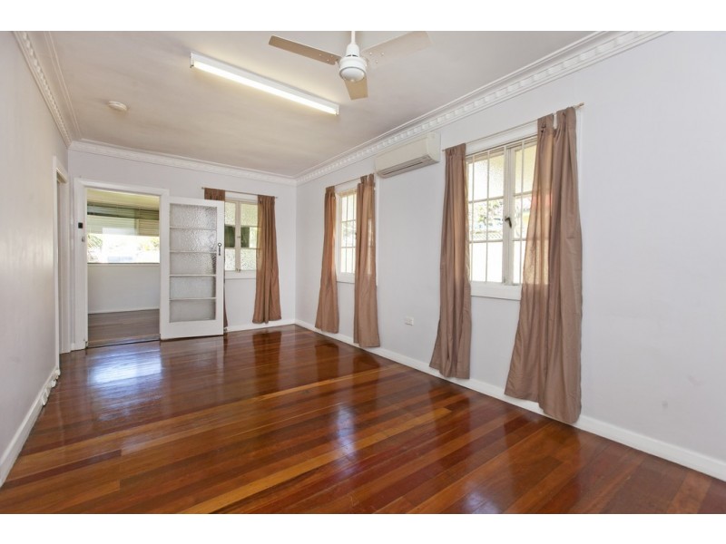 41 Seabreeze Road, Manly West QLD 4179