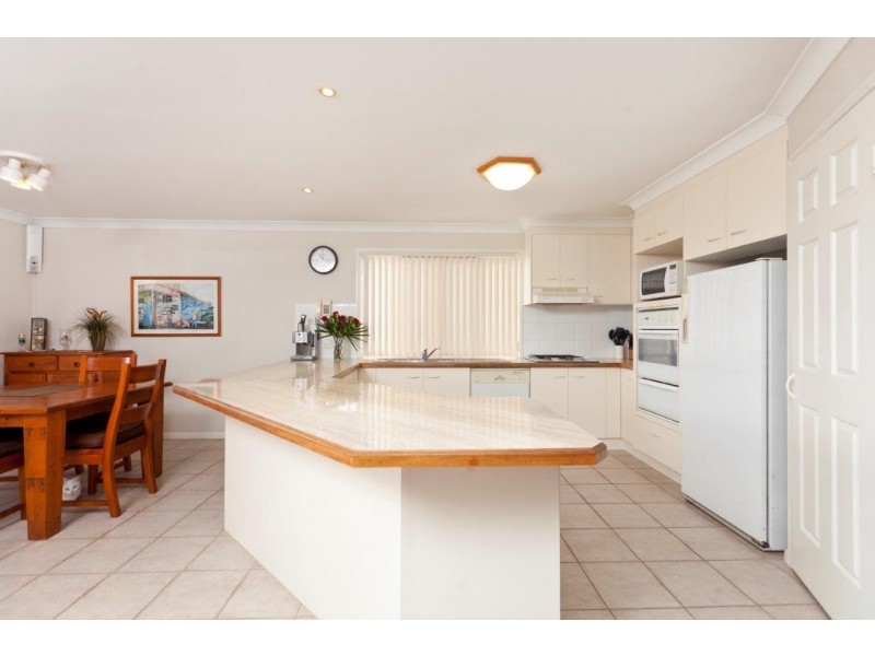 797 Esplanade, Lota QLD 4179