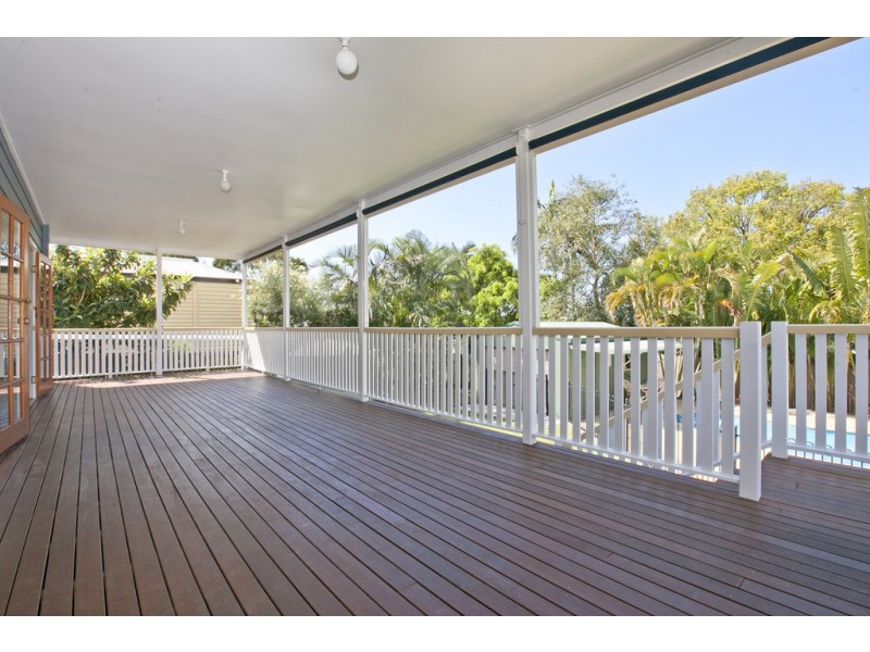 52 Duncan Street, Wynnum West QLD 4178