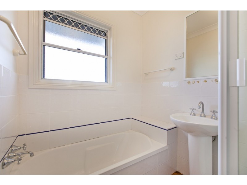 52 Duncan Street, Wynnum West QLD 4178