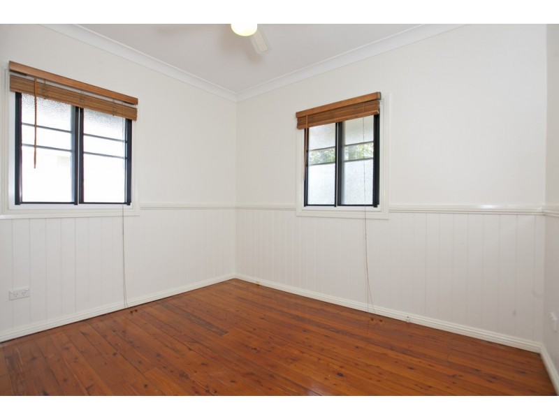52 Duncan Street, Wynnum West QLD 4178