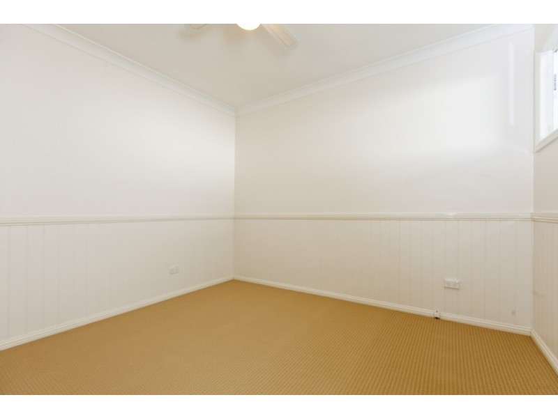 52 Duncan Street, Wynnum West QLD 4178