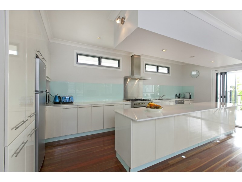 50 Boswell Terrace, Wynnum QLD 4178