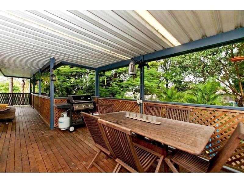 22 Orsan Street, Wynnum West QLD 4178