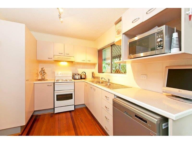 22 Orsan Street, Wynnum West QLD 4178