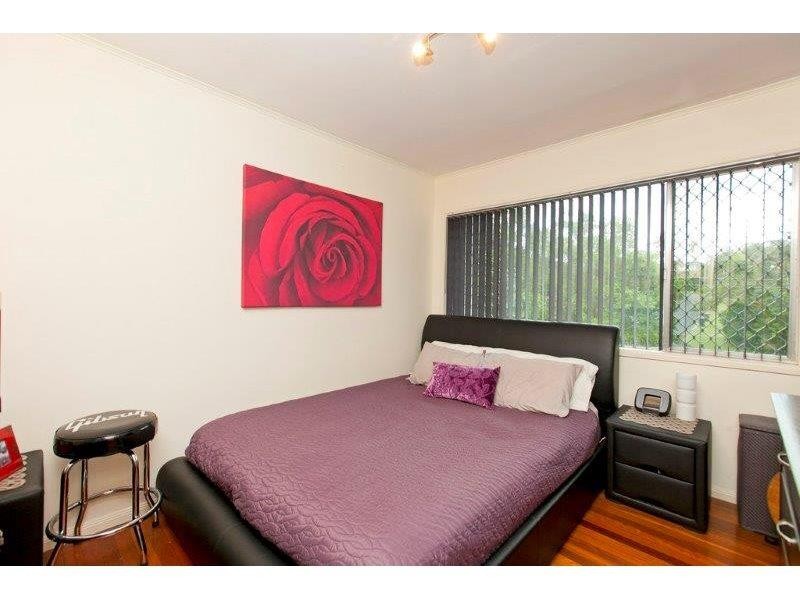 22 Orsan Street, Wynnum West QLD 4178