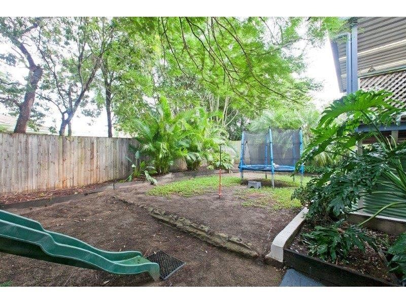 22 Orsan Street, Wynnum West QLD 4178