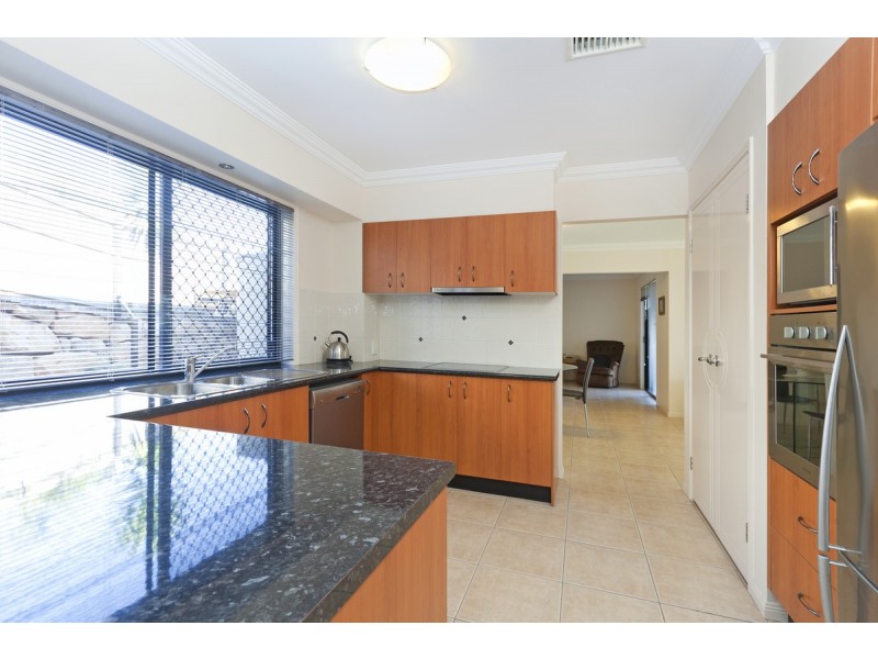 7 John Street, Manly West QLD 4179