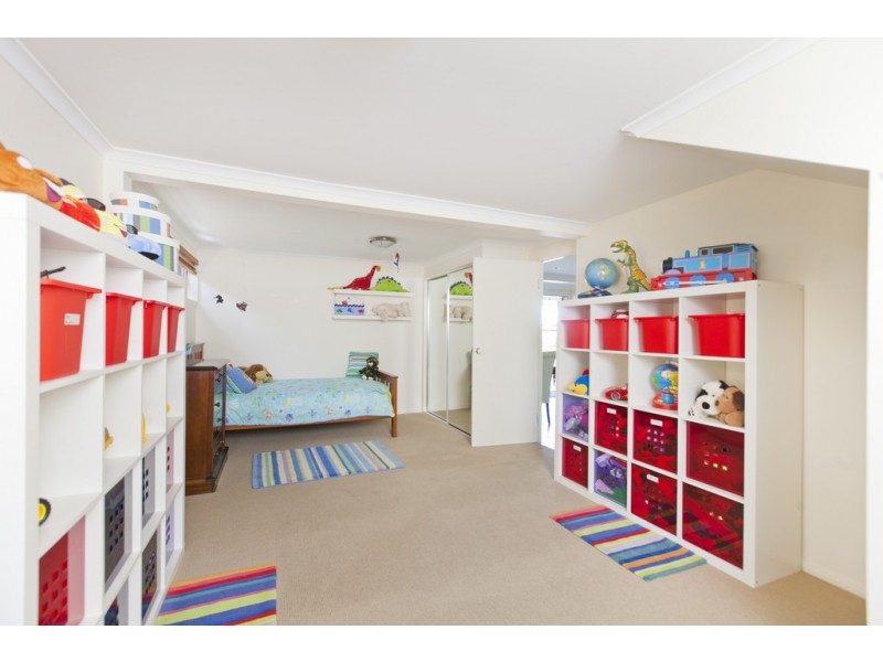 669 Esplanade, Lota QLD 4179