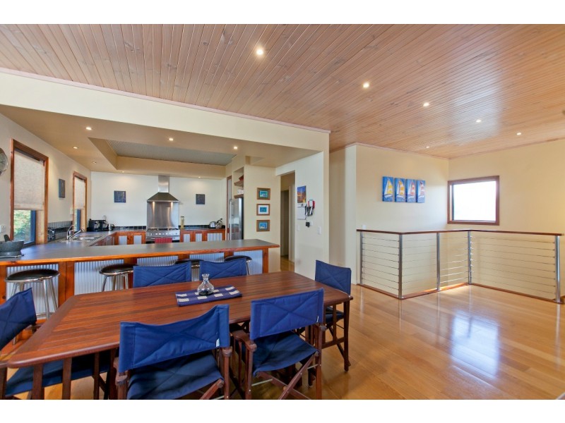 53 Grattan Terrace, Wynnum QLD 4178