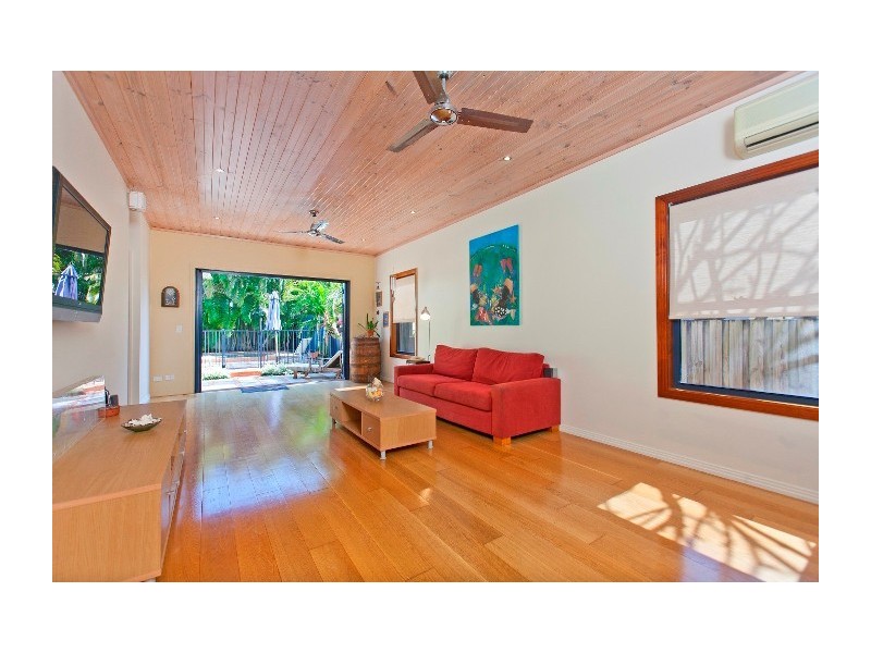 53 Grattan Terrace, Wynnum QLD 4178