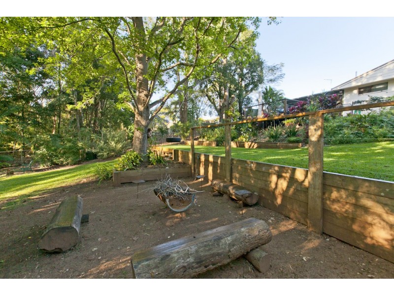 27 Estelle Street, Birkdale QLD 4159