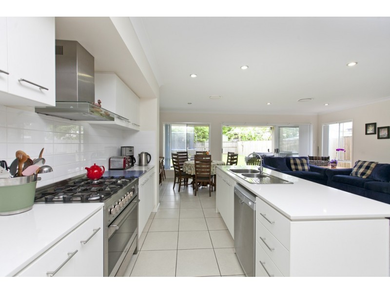 94 Worthing Street, Wynnum QLD 4178