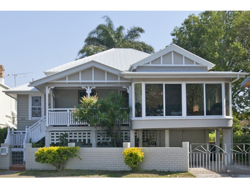 83 Waterloo Esplanade, Wynnum QLD 4178