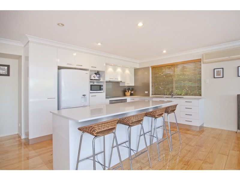 6 Edinburgh Street, Victoria Point QLD 4165