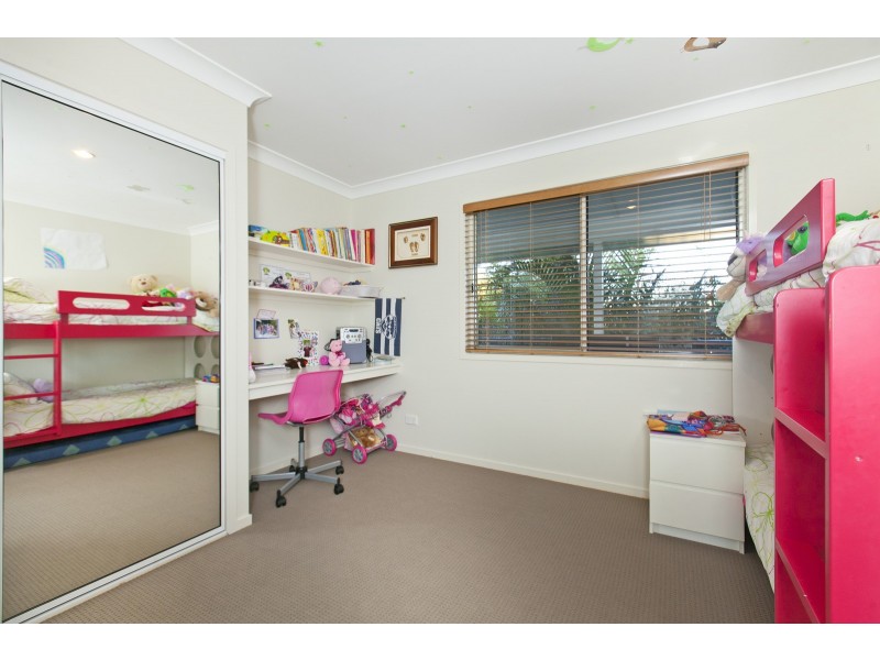 6 Edinburgh Street, Victoria Point QLD 4165